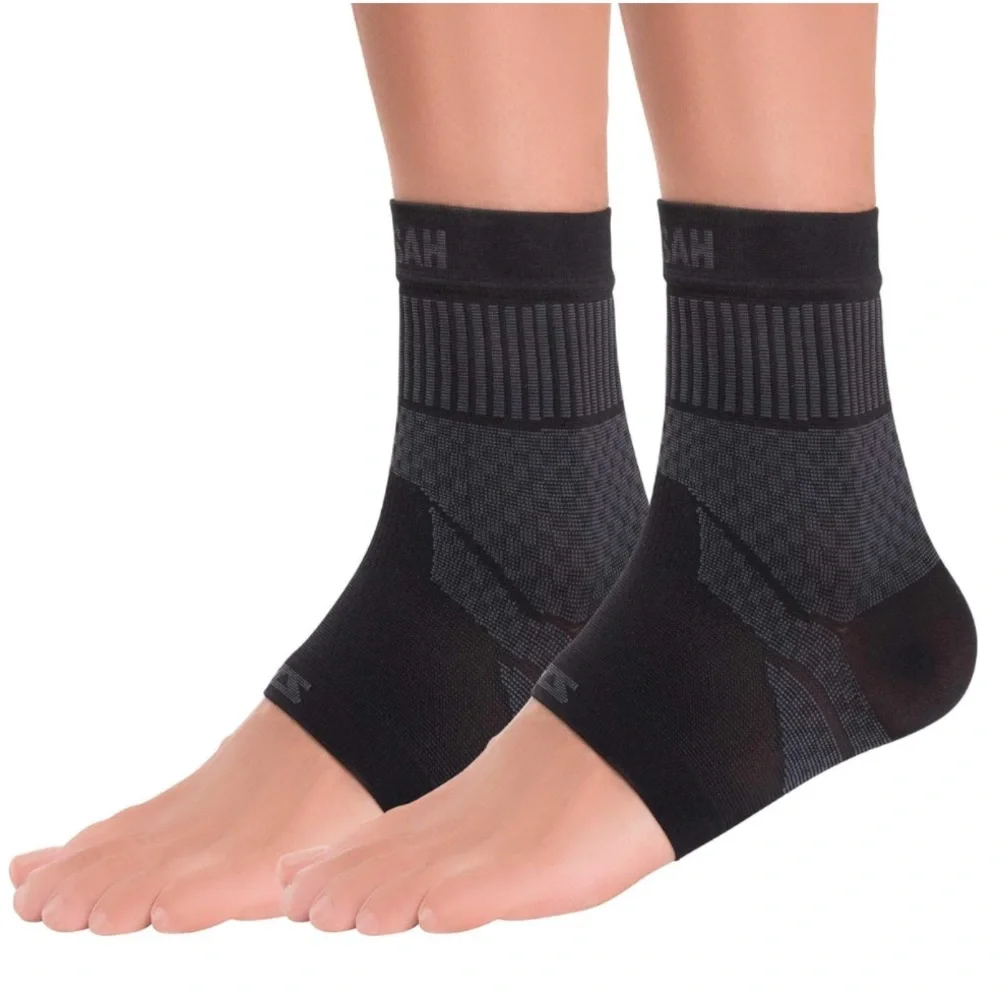 Ankle Support‎ - Compression Ankle Brace - Running, Soccer, Sports - medium
